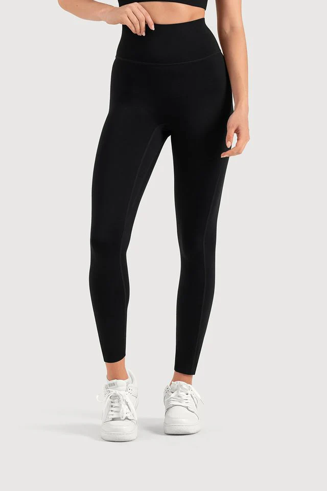 Ladies Apex Elevate 7/8 Legging - Image 3