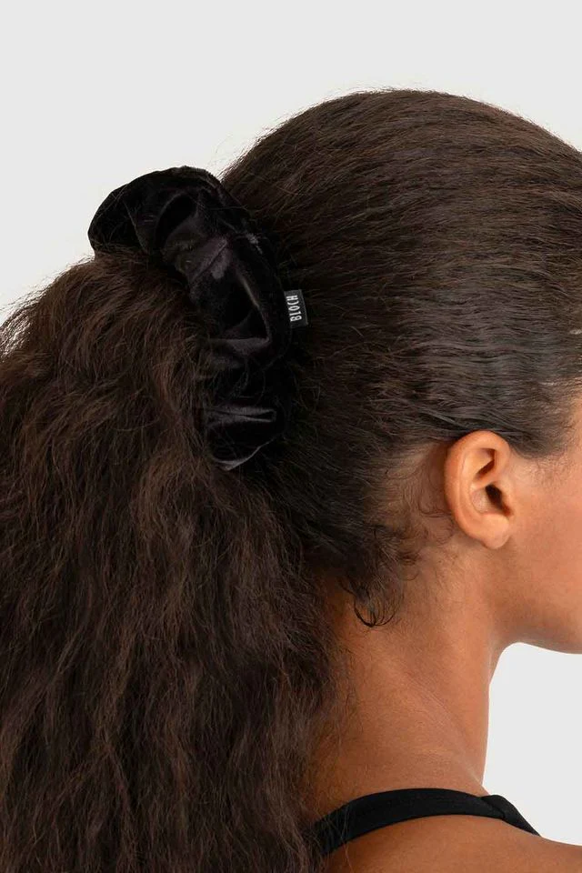 Ladies Apex Velvet Scrunchie - Image 2