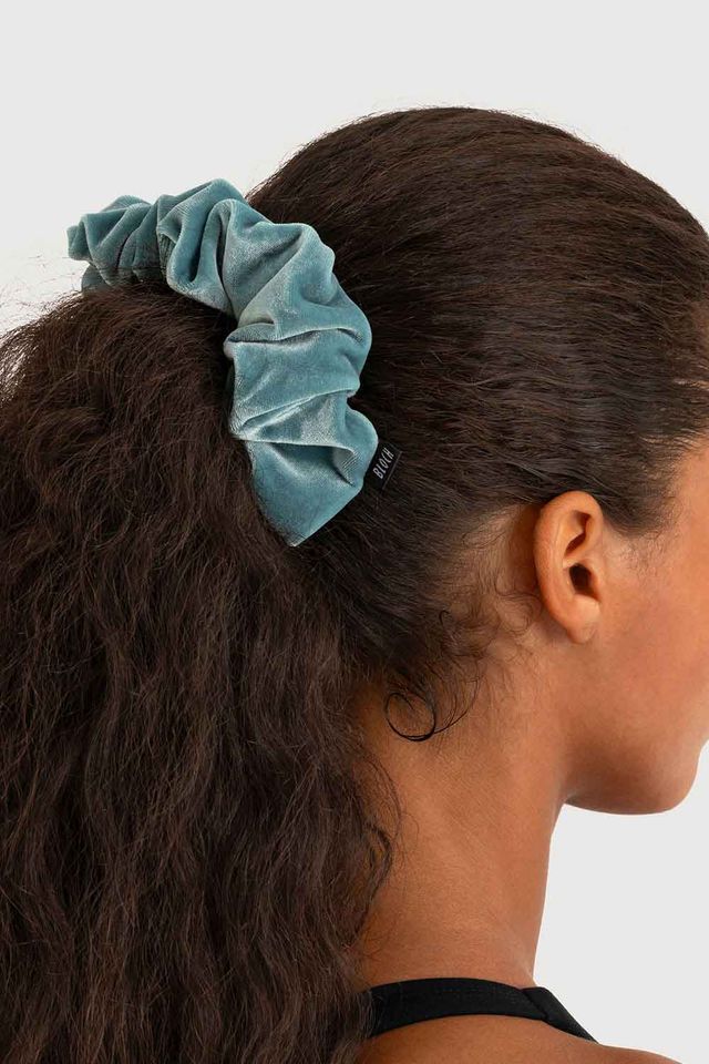 Ladies Apex Velvet Scrunchie - Image 2